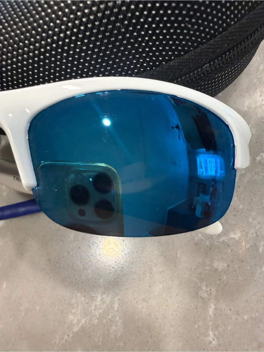 TOREGE TR041 Kids Polarized Sport Sunglasses White Blue Mirrored + Case